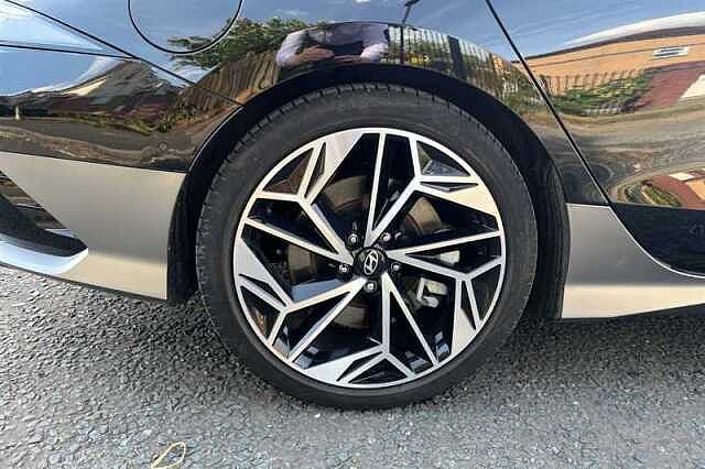 Hyundai IONIQ 6 77.4kWh Ultimate Saloon 4dr Electric Auto (228 ps)