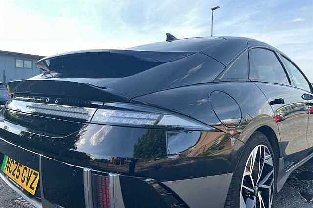Hyundai IONIQ 6 77.4kWh Ultimate Saloon 4dr Electric Auto (228 ps)