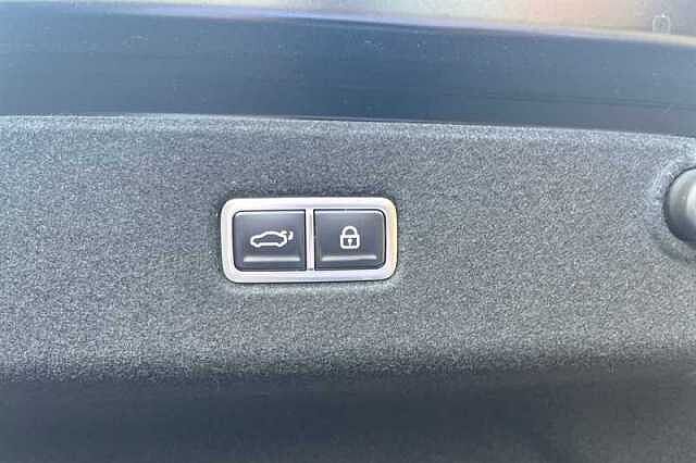 Hyundai IONIQ 6 77.4kWh Ultimate Saloon 4dr Electric Auto (228 ps)