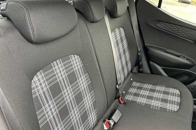 Hyundai I10 1.2 Premium Hatchback 5dr Petrol Auto Euro 6 (s/s) (79 ps) Grey
