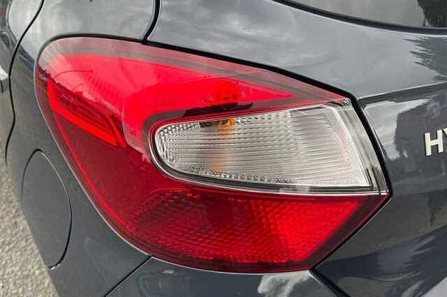 Hyundai I10 1.2 Premium Hatchback 5dr Petrol Auto Euro 6 (s/s) (79 ps) Grey