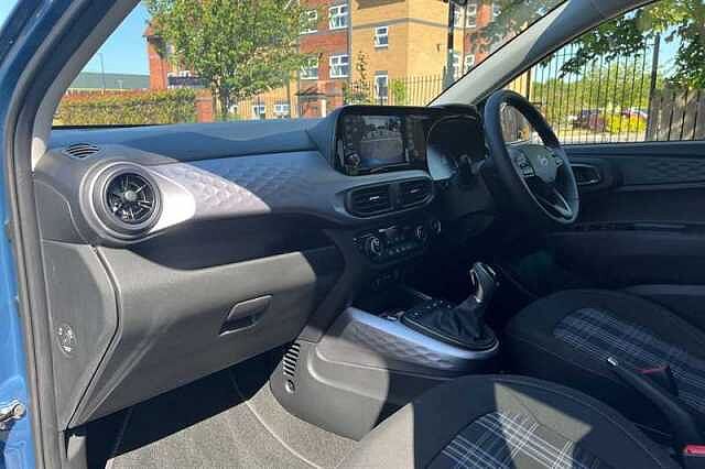 Hyundai I10 1.2 Premium Hatchback 5dr Petrol Auto Euro 6 (s/s) (79 ps)