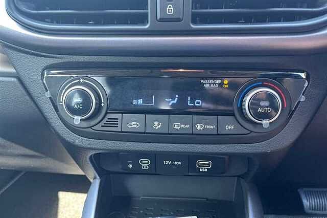 Hyundai I10 1.2 Premium Hatchback 5dr Petrol Auto Euro 6 (s/s) (79 ps)