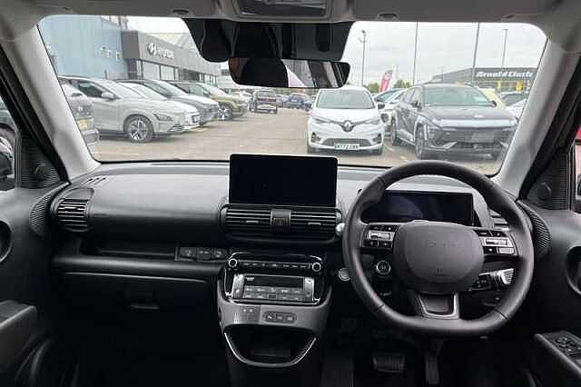 Hyundai INSTER Long Range 49kWh 02 SUV 5dr Electric Auto (115 ps) Black