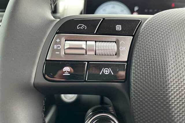 Hyundai INSTER Long Range 49kWh 02 SUV 5dr Electric Auto (115 ps) Black