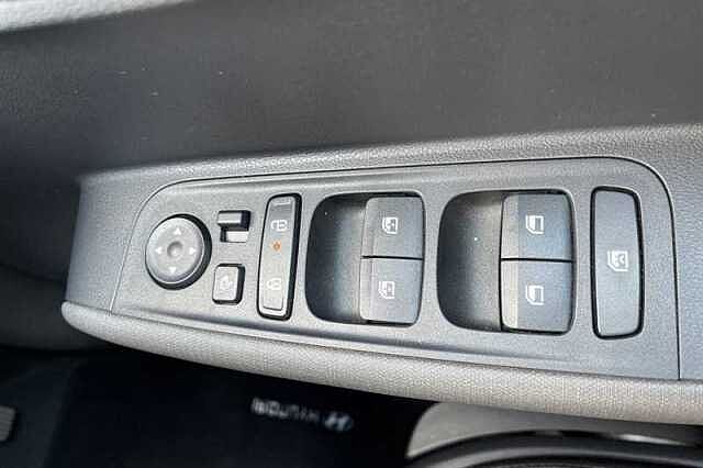 Hyundai INSTER Long Range 49kWh 02 SUV 5dr Electric Auto (115 ps)