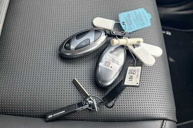 Hyundai SANTA FE 1.6 T-GDi 13.8kWh Premium SUV 5dr Petrol Plug-in Hybrid Auto 4WD Euro 6 (s/s) (7