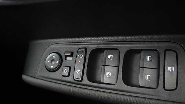 Hyundai INSTER Long Range 49kWh 02 SUV 5dr Electric Auto (115 ps)