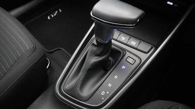 Hyundai i20 1.0 T-GDi MHEV SE Connect Hatchback 5dr Petrol Hybrid DCT Euro 6 (s/s) (100 ps)