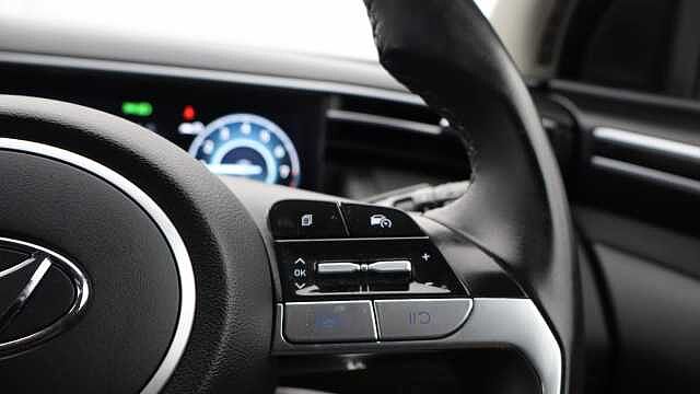 Hyundai TUCSON 1.6 T-GDi MHEV SE Connect SUV 5dr Petrol Hybrid DCT Euro 6 (s/s) (150 ps) Red