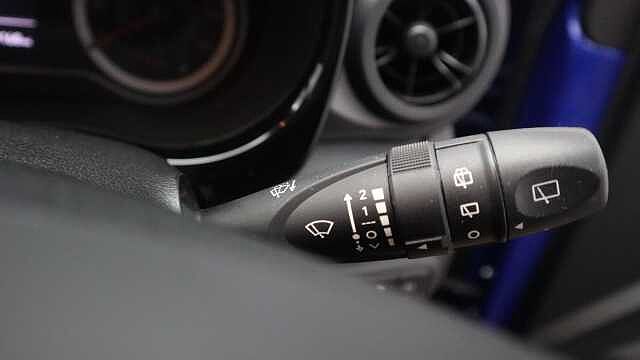 Hyundai I10 1.0 SE Connect Hatchback 5dr Petrol Manual Euro 6 (s/s) (67 ps) Blue
