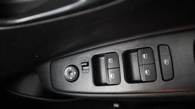 Hyundai I10 1.0 SE Connect Hatchback 5dr Petrol Manual Euro 6 (s/s) (67 ps) Blue