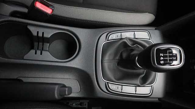 Hyundai KONA 1.0 T-GDi Play SUV 5dr Petrol Manual Euro 6 (s/s) (120 ps) Blue