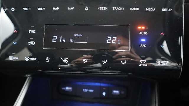 Hyundai TUCSON 1.6 h T-GDi Premium SUV 5dr Petrol Hybrid Auto Euro 6 (s/s) (230 ps) Blue