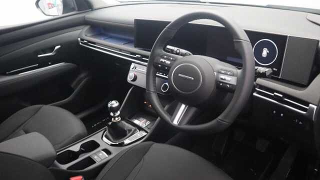 Hyundai TUCSON 1.6 T-GDi Advance SUV 5dr Petrol Manual Euro 6 (s/s) (160 ps) Shmmering Silver