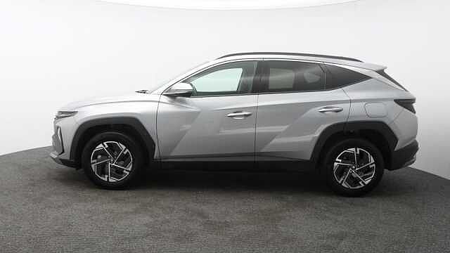 Hyundai TUCSON 1.6 T-GDi Advance SUV 5dr Petrol Manual Euro 6 (s/s) (160 ps) Shmmering Silver