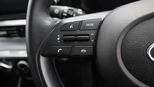 Hyundai I20 1.0 T-GDi MHEV SE Connect Hatchback 5dr Petrol Hybrid DCT Euro 6 (s/s) (100 ps) White