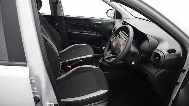 Hyundai i10 1.0 Advance Hatchback 5dr Petrol Manual Euro 6 (s/s) (63 ps)