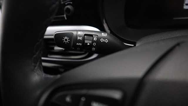 Hyundai i10 1.0 Premium Hatchback 5dr Petrol Auto Euro 6 (s/s) (63 ps)