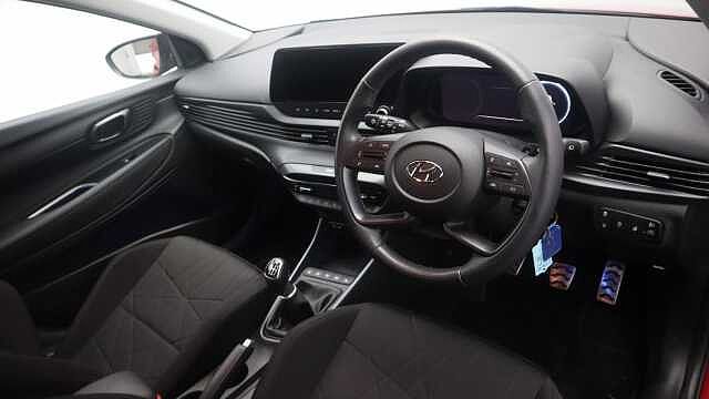 Hyundai BAYON 1.0 T-GDi MHEV Premium SUV 5dr Petrol Hybrid Manual Euro 6 (s/s) (100 ps) Red