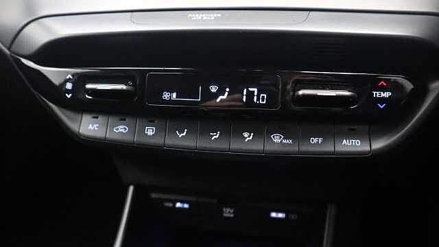 Hyundai BAYON 1.0 T-GDi MHEV Premium SUV 5dr Petrol Hybrid Manual Euro 6 (s/s) (100 ps) Red