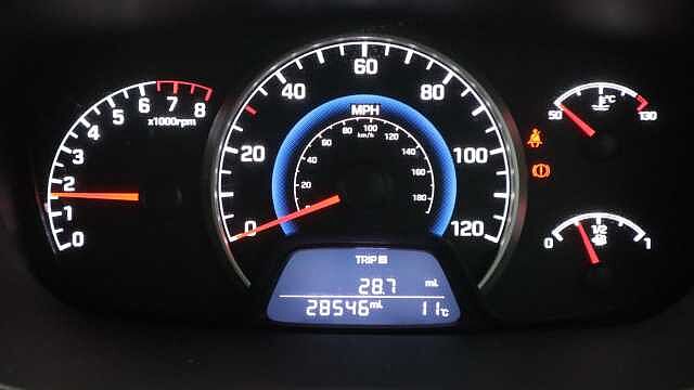 Hyundai I10 1.2 Premium Hatchback 5dr Petrol Manual Euro 6 (87 ps) White