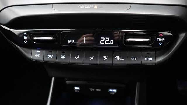 Hyundai i20 1.0 T-GDi Premium Hatchback 5dr Petrol DCT Euro 6 (s/s) (100 ps)