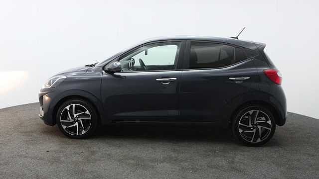 Hyundai i10 1.2 Premium Hatchback 5dr Petrol Auto Euro 6 (s/s) (79 ps)