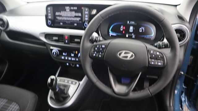 Hyundai i10 1.2 Premium Hatchback 5dr Petrol Auto Euro 6 (s/s) (79 ps)