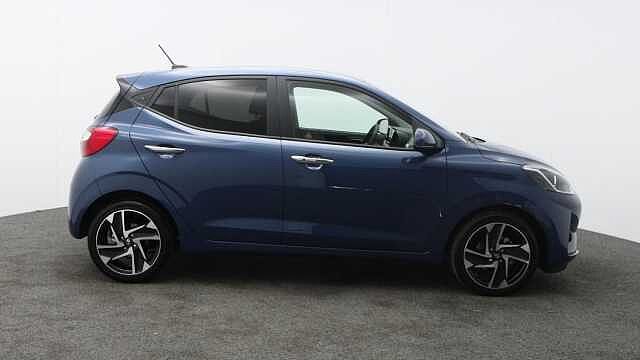 Hyundai i10 1.2 Premium Hatchback 5dr Petrol Auto Euro 6 (s/s) (79 ps)