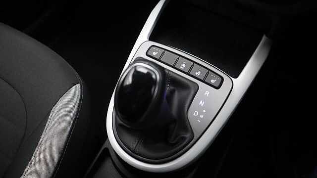 Hyundai i10 1.2 Premium Hatchback 5dr Petrol Auto Euro 6 (s/s) (84 ps)