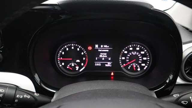 Hyundai i10 1.2 Premium Hatchback 5dr Petrol Auto Euro 6 (s/s) (84 ps)