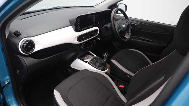 Hyundai i10 1.2 Premium Hatchback 5dr Petrol Auto Euro 6 (s/s) (84 ps)