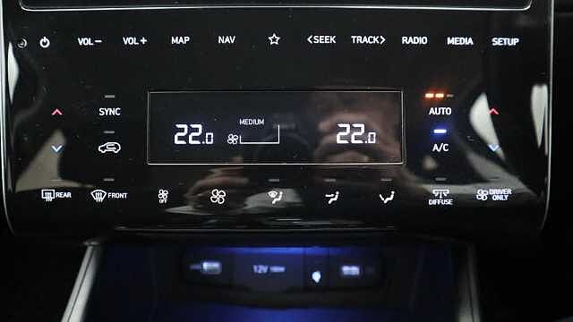 Hyundai TUCSON 1.6 h T-GDi Premium SUV 5dr Petrol Hybrid Auto Euro 6 (s/s) (230 ps) Grey
