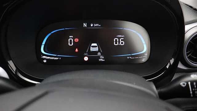 Hyundai i10 1.2 Premium Hatchback 5dr Petrol Auto Euro 6 (s/s) (79 ps)