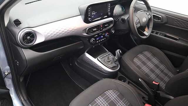 Hyundai i10 1.2 Premium Hatchback 5dr Petrol Auto Euro 6 (s/s) (79 ps)