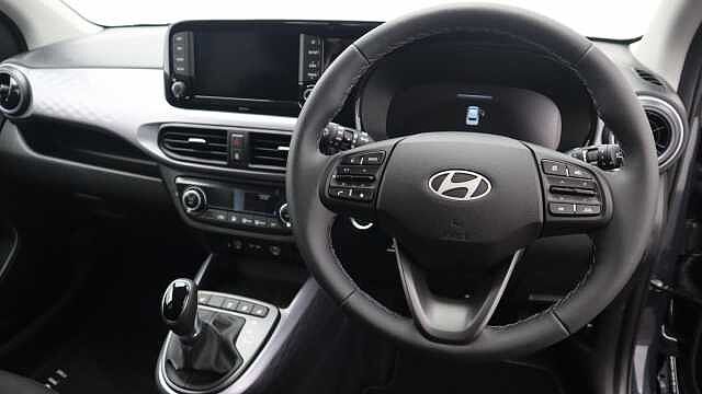 Hyundai i10 1.2 Premium Hatchback 5dr Petrol Auto Euro 6 (s/s) (79 ps)