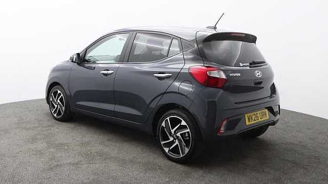 Hyundai i10 1.2 Premium Hatchback 5dr Petrol Auto Euro 6 (s/s) (79 ps)