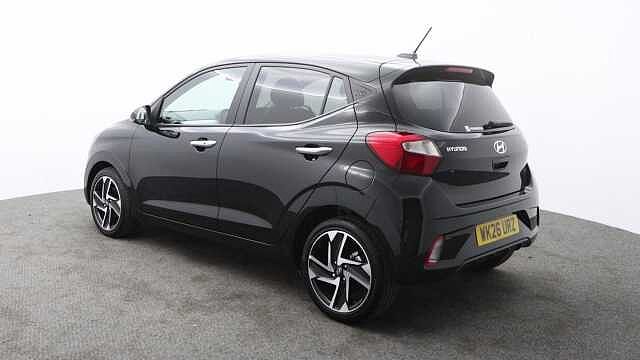 Hyundai i10 1.2 Premium Hatchback 5dr Petrol Auto Euro 6 (s/s) (79 ps)