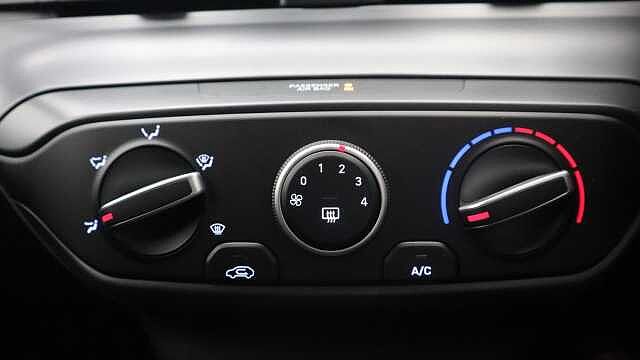 Hyundai BAYON 1.0 T-GDi Black Line SUV 5dr Petrol Manual Euro 6 (s/s) (90 ps)