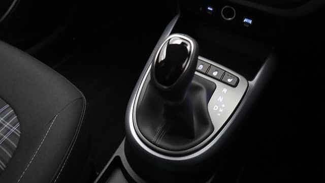 Hyundai I10 1.2 Premium Hatchback 5dr Petrol Auto Euro 6 (s/s) (79 ps) Black