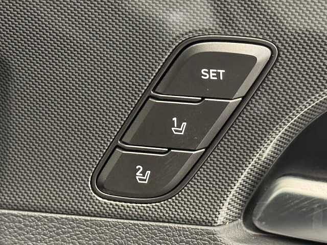 Hyundai SANTA FE 1.6 TGDi Hybrid Ultimate 5dr 4WD Auto Green