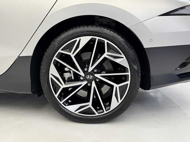 Hyundai Ioniq 6 239kW Ultimate 77kWh 4dr AWD Auto