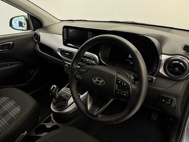 Hyundai i10 1.0 [63] Premium 5dr Auto [Nav]