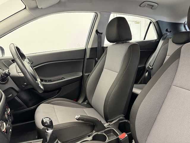 Hyundai i20 1.2 MPi SE 5dr