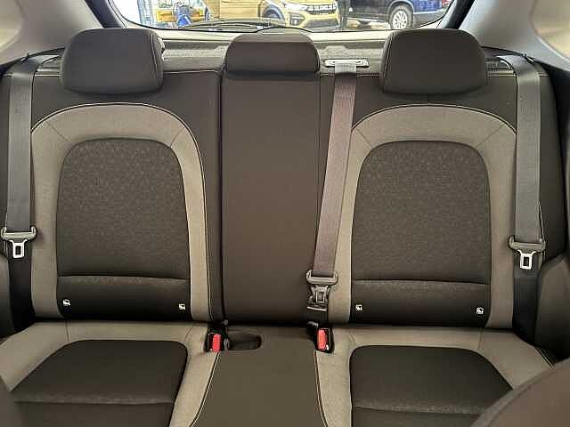 Hyundai KONA 1.6 GDi Hybrid Premium 5dr DCT White
