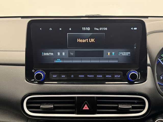 Hyundai KONA 1.6 GDi Hybrid Premium 5dr DCT White
