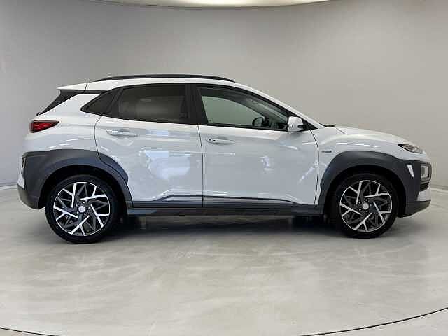 Hyundai KONA 1.6 GDi Hybrid Premium 5dr DCT White