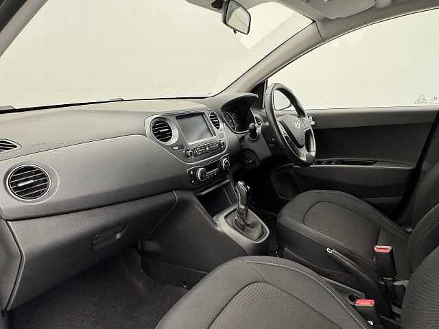 Hyundai I10 1.2 Premium SE 5dr Auto White