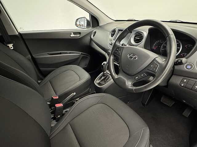 Hyundai I10 1.2 Premium SE 5dr Auto White